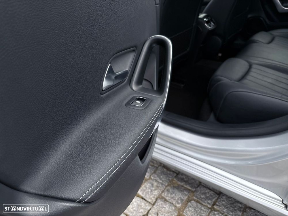 Mercedes-Benz A 180 7G-DCT Progressive - 37