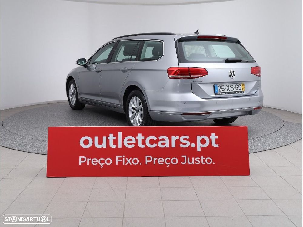 VW Passat Variant 2.0 TDI Business DSG - 11