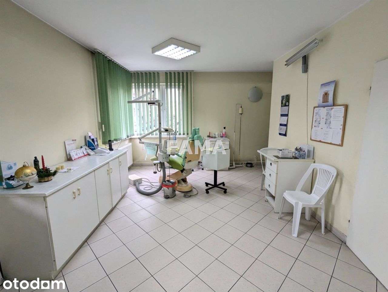 87,90 m2, Centrum, 1 piętro, blok z 2000 r, loggia