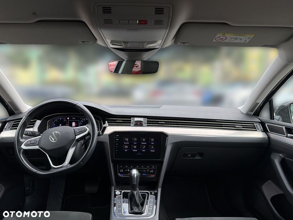 Volkswagen Passat - 31
