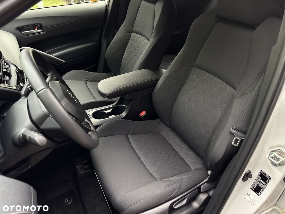 Toyota Corolla Cross - 14