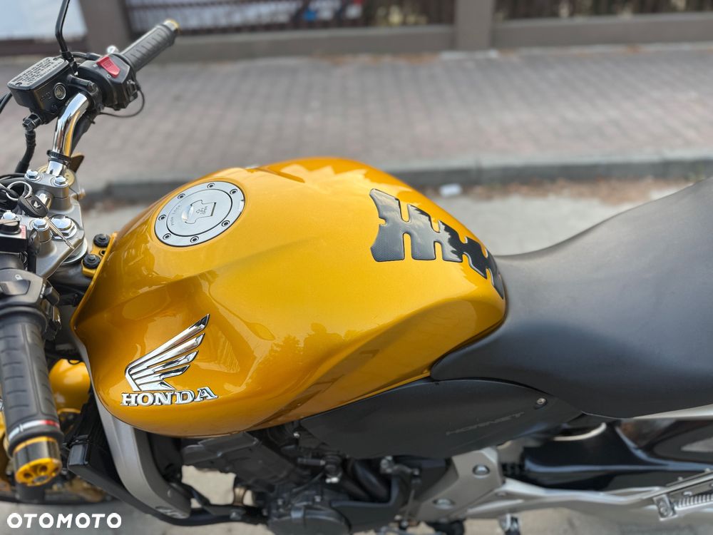 Honda Hornet - 24