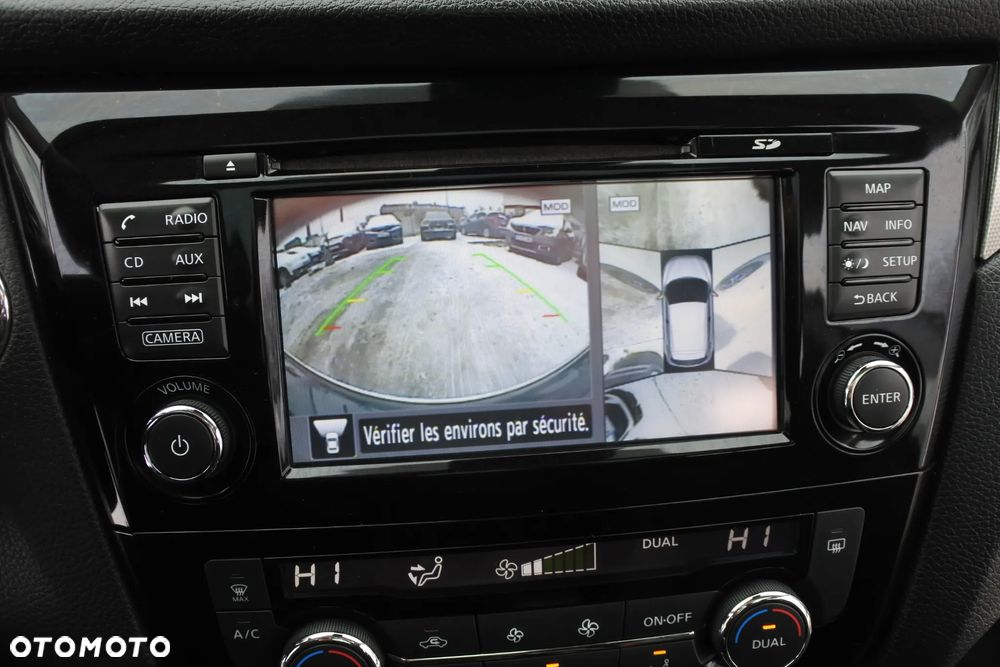 Nissan Qashqai 1.2 DIG-T Xtronic TEKNA - 19