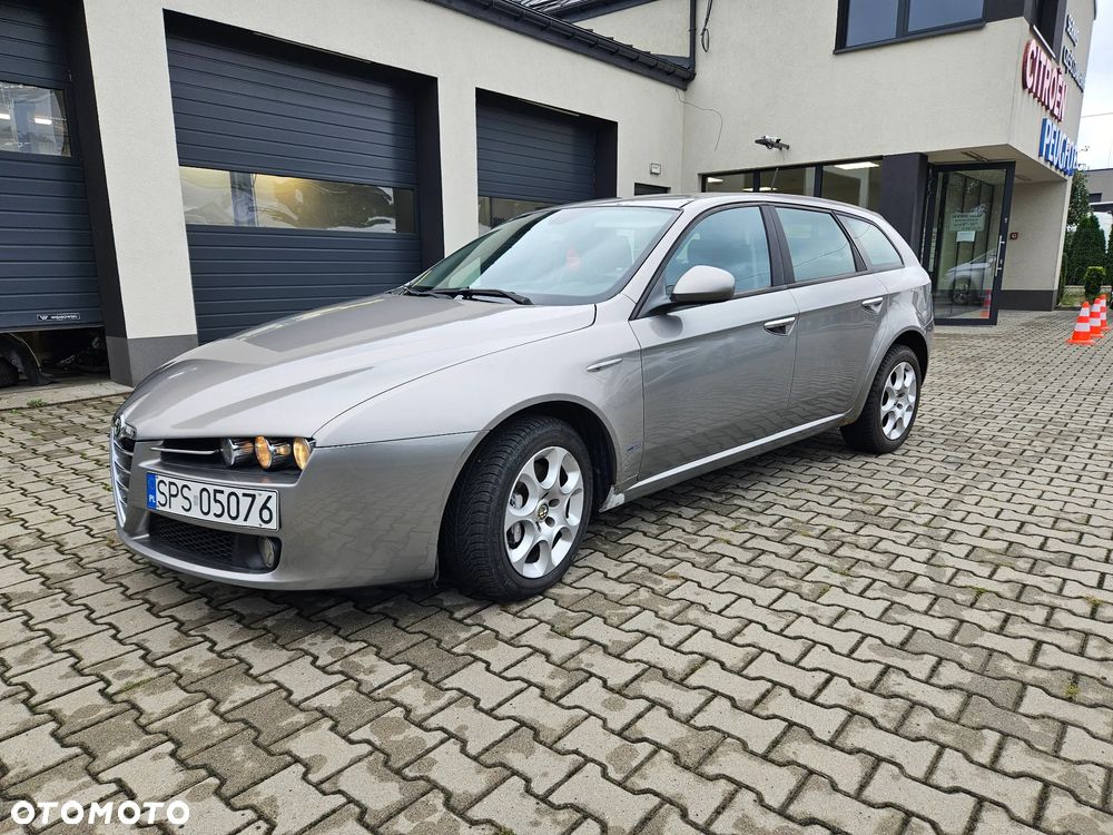 Alfa Romeo 159 1.9 JTDM 8V DPF Distinctive - 4