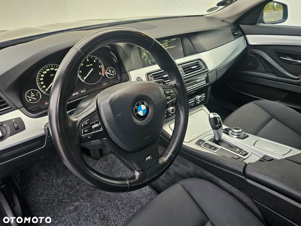 BMW Seria 5 520d - 26
