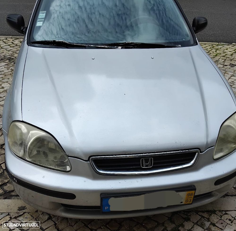 Honda Civic 1.5i LS - 4