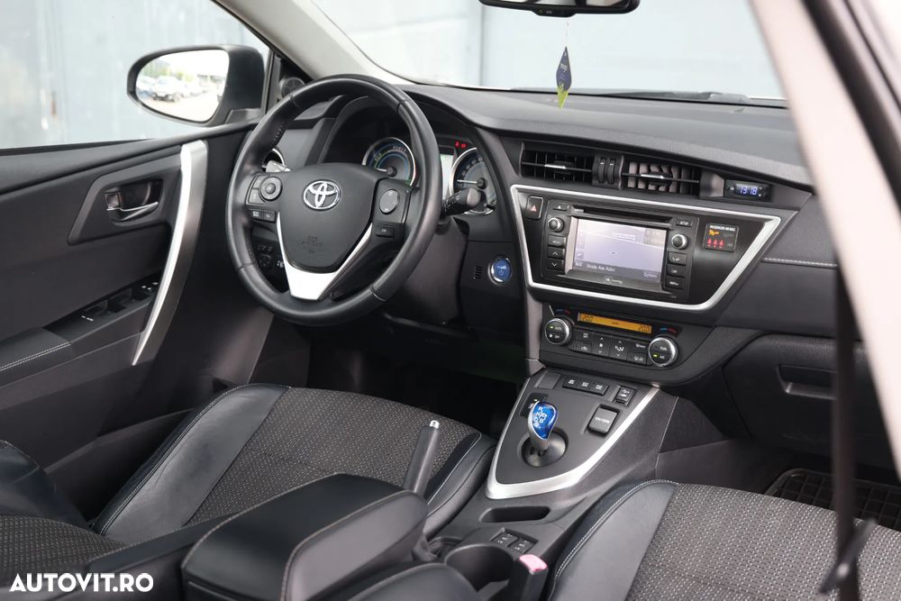 Toyota Auris - 18