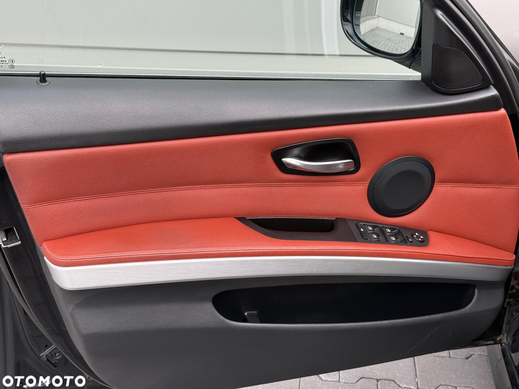 BMW Seria 3 320i - 9