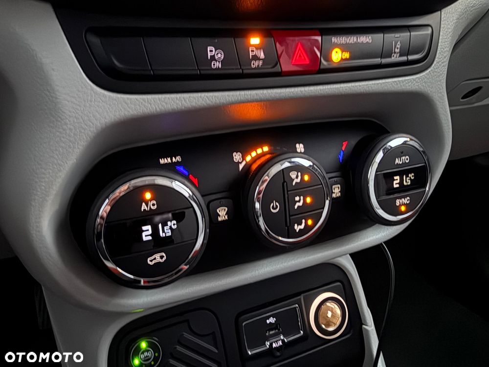 Jeep Renegade 1.4 MultiAir Limited - 17