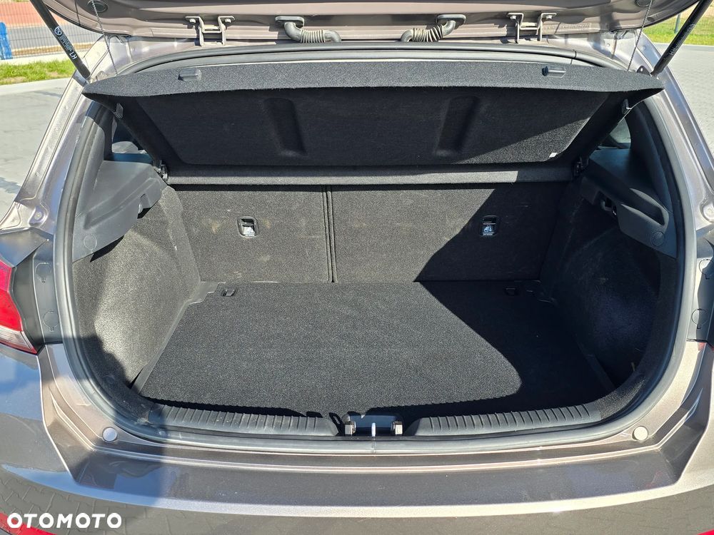 Hyundai i30 1.5 Pure - 28