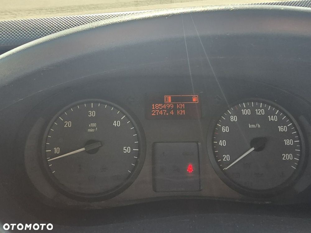 Opel Vivaro - 26