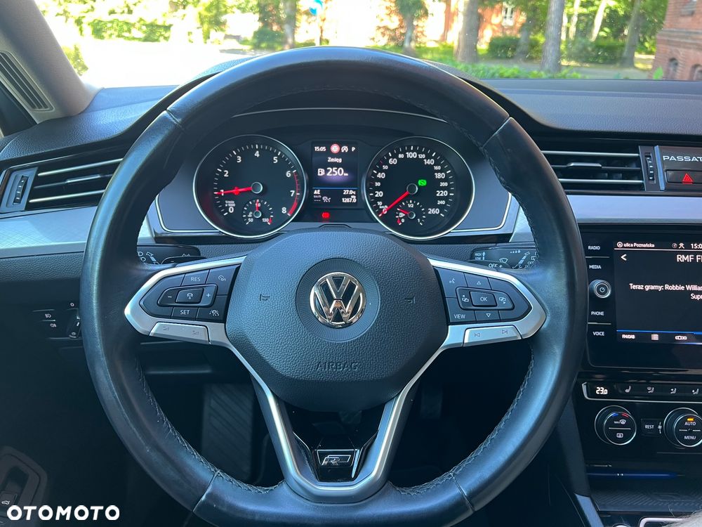Volkswagen Passat 1.5 TSI OPF DSG - 11