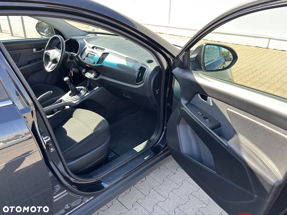 Kia Sportage 2.0 CVVT 4WD Spirit - 32