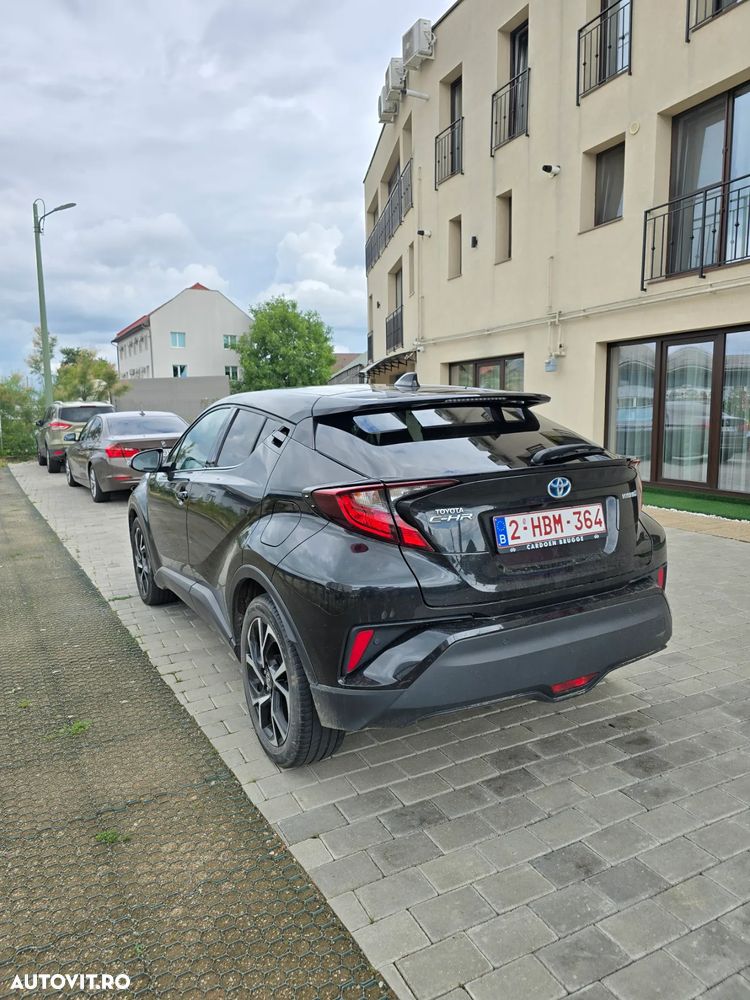 Toyota C-HR Hybrid Business-Edition - 4