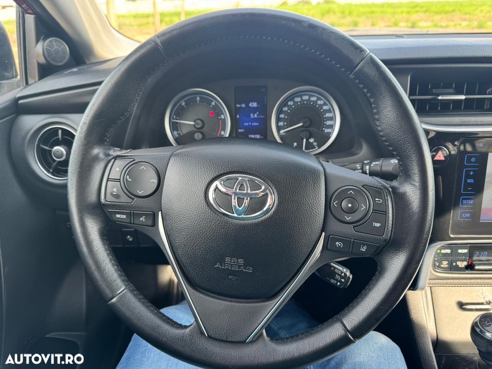 Toyota Corolla 1.4 D-4D Luna - 13