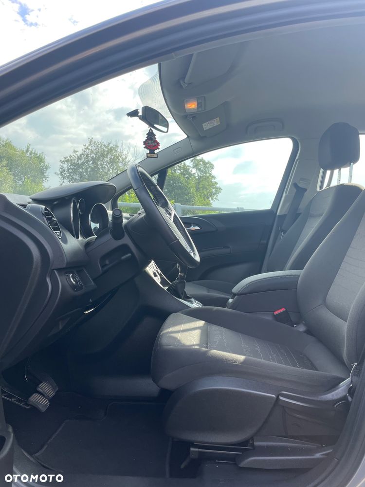 Opel Meriva - 19