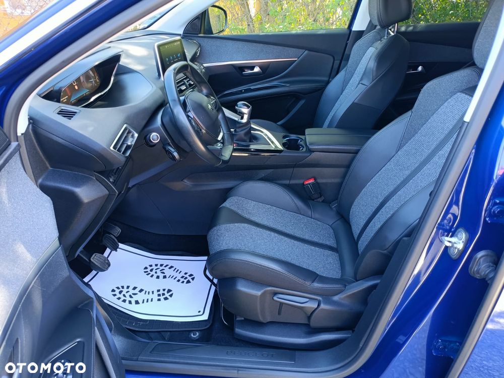 Peugeot 3008 1.2 PureTech Allure - 17