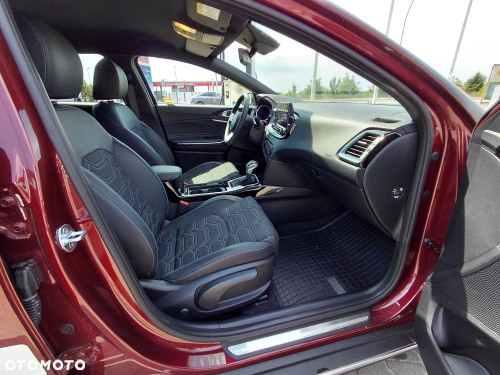 Kia XCeed - 24