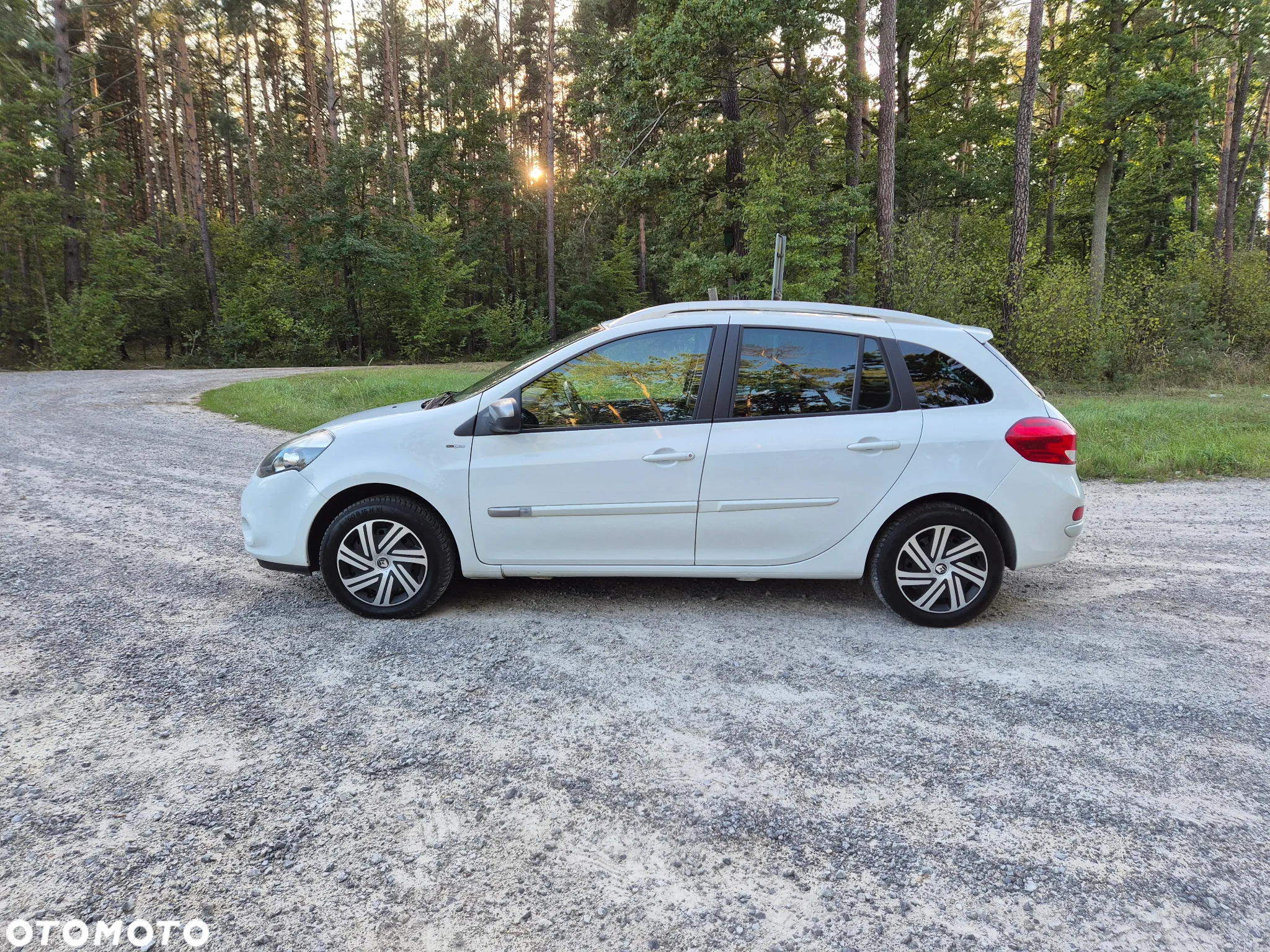 Renault Clio TCe 100 Grandtour nightDay - 5