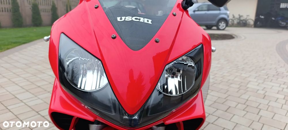 Honda CBR - 18