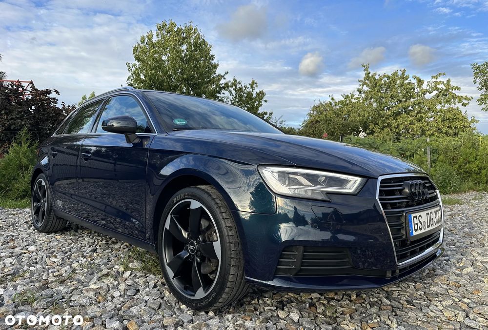 Audi A3 Sportback 2.0 TDI design - 8