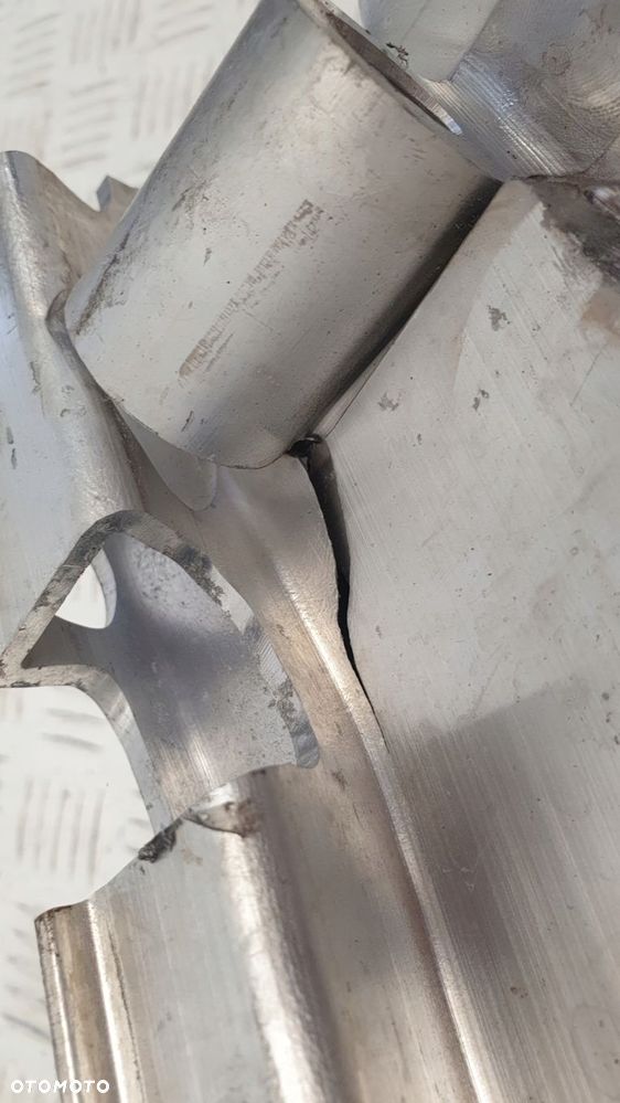 porsche taycan 9j1 belka tył tylna 9j1803184c - 9