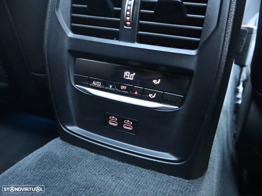 BMW 330 e Pack M Auto - 38