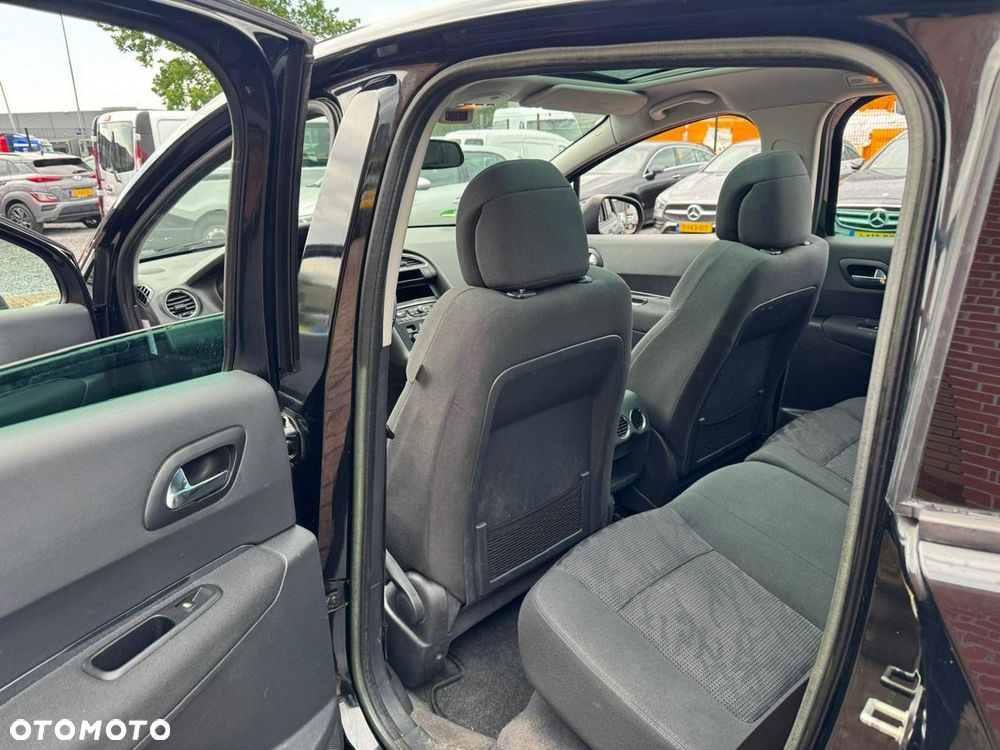 Peugeot 3008 - 16