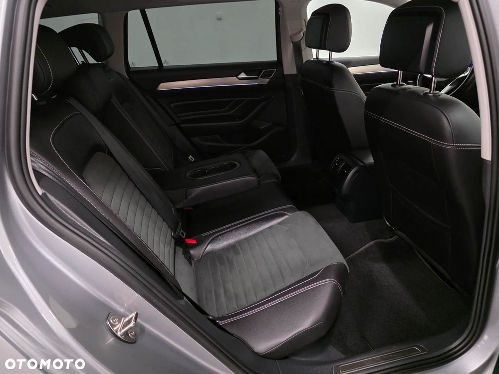 Volkswagen Passat - 18
