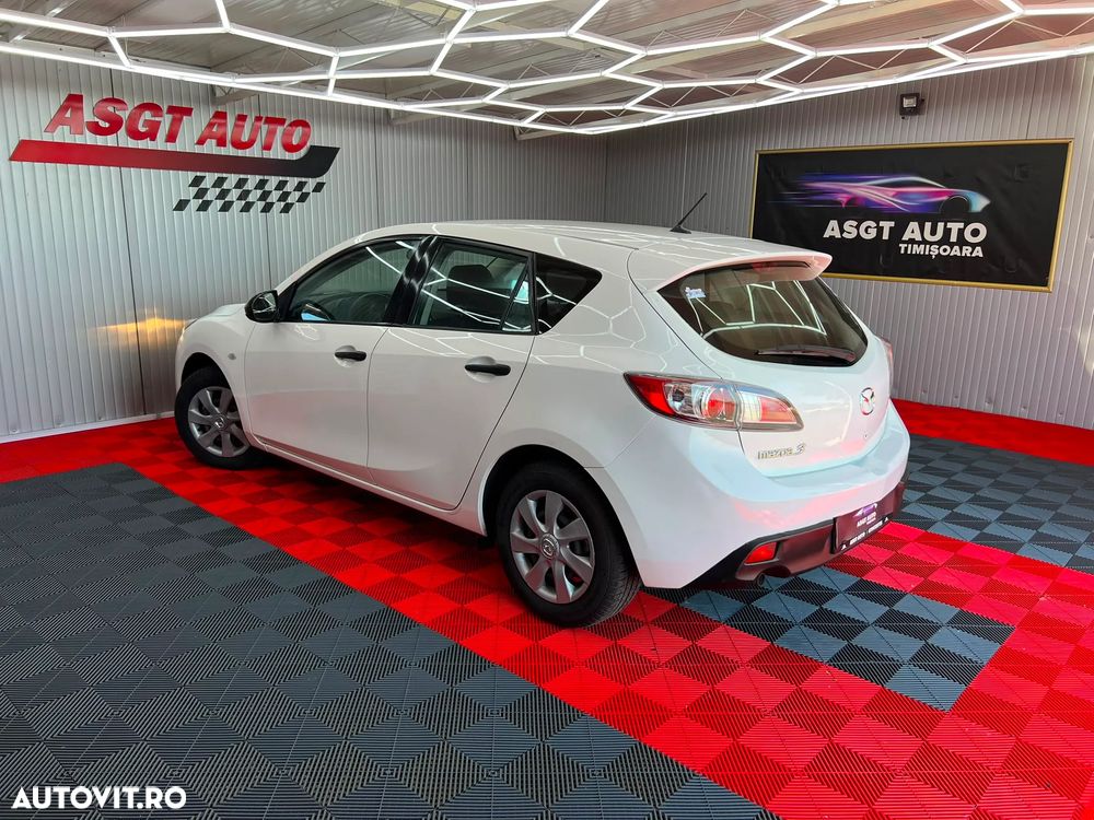 Mazda 3 - 6