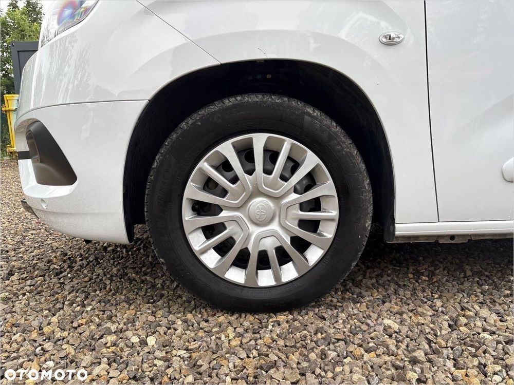 Toyota Proace City Verso 1.2 D-4T Business - 17