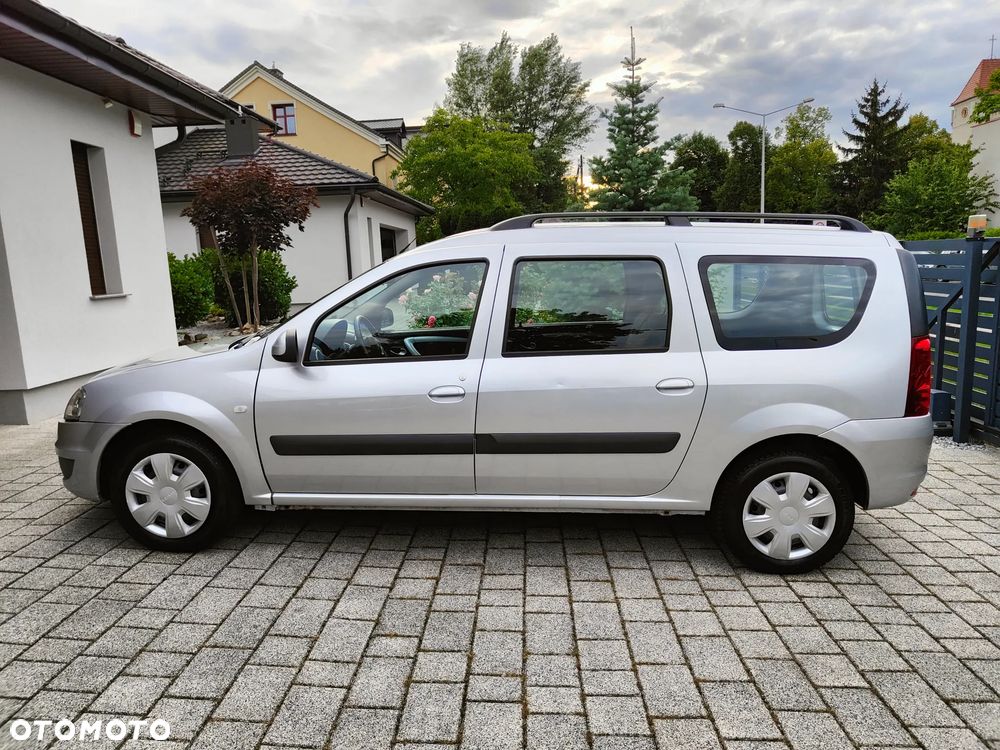 Dacia Logan 1.6 16V Laureate - 7