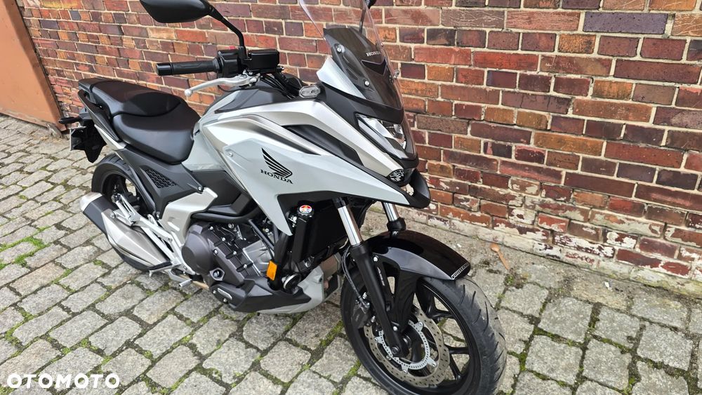 Honda NC - 33