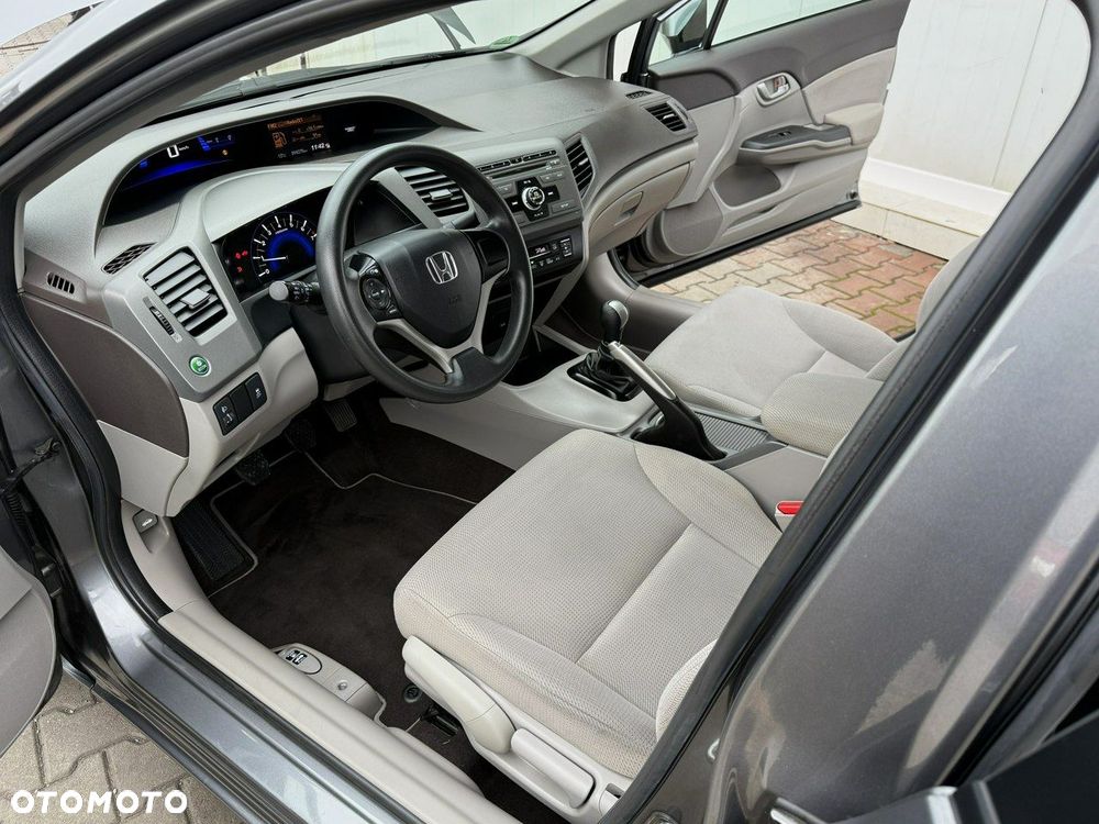 Honda Civic 1.8 i-VTEC Comfort - 17