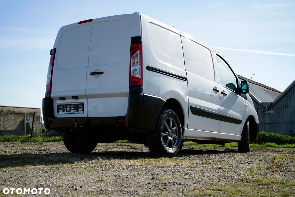 Peugeot Expert - 8