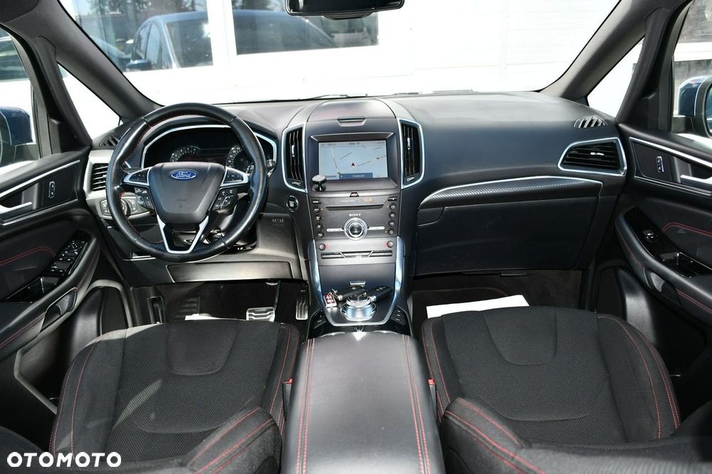 Ford S-Max - 22