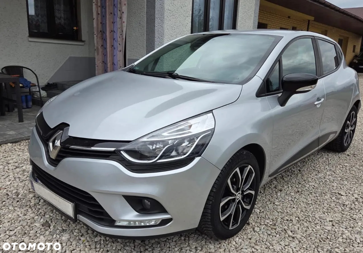 Renault Clio - 2