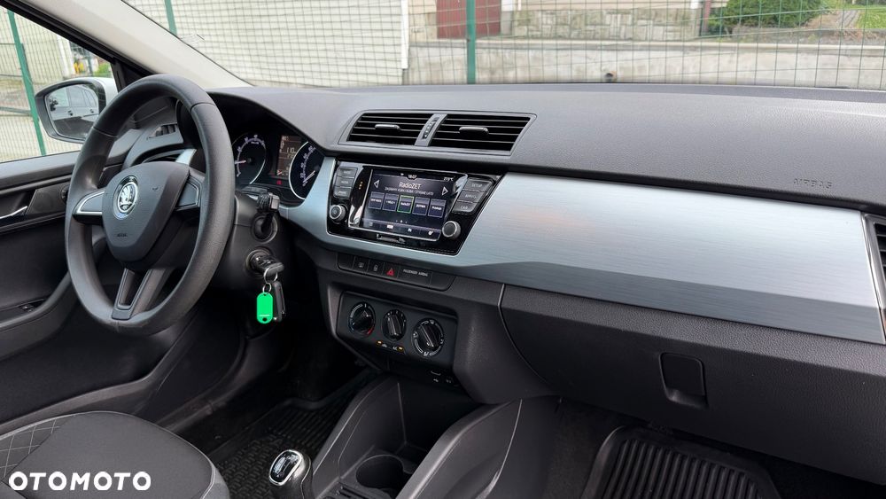 Skoda Fabia 1.0 Ambition - 25