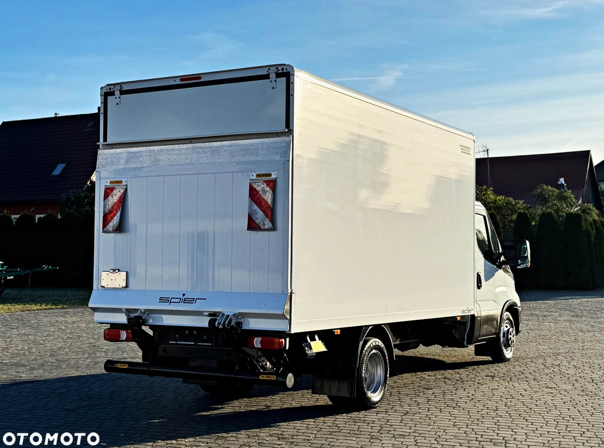 Iveco DAILY 35C16 - 7