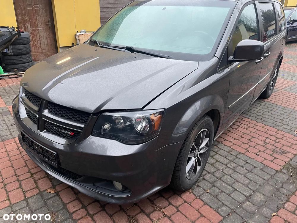 Dodge Grand Caravan - 6