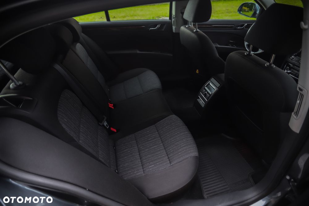 Skoda Superb 2.0 TDI Elegance DSG - 14