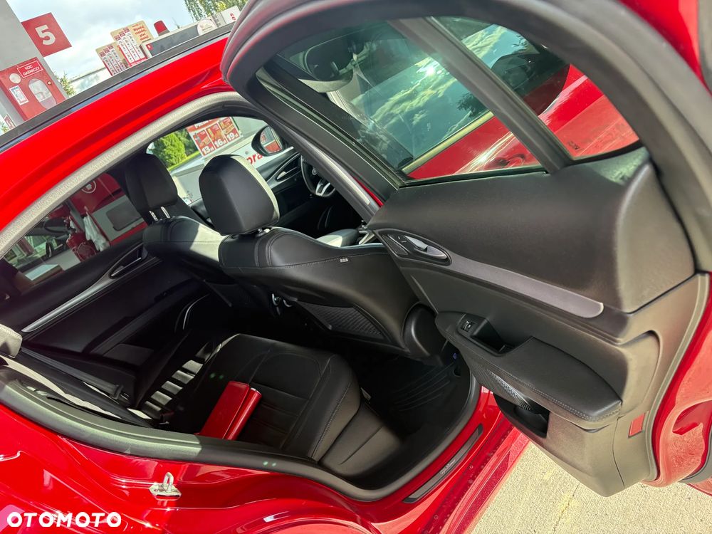 Alfa Romeo Stelvio 2.0 Turbo Veloce Q4 - 9