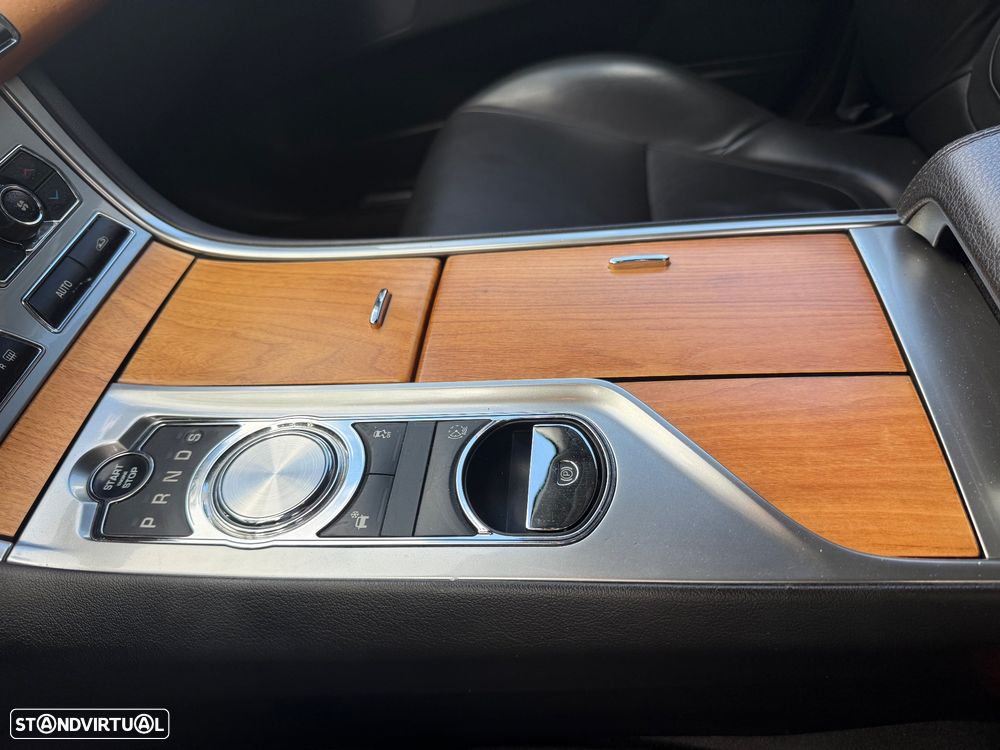 Jaguar XF Sportbrake 2.2 D Luxury - 13