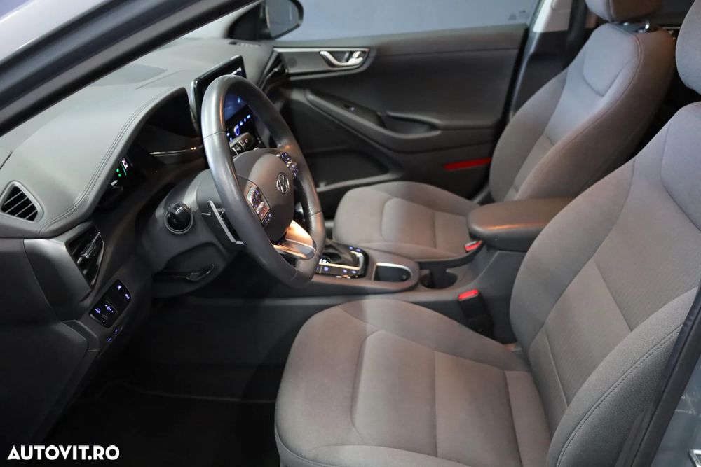 Hyundai IONIQ Plug-in-Hybrid 1.6 GDI Style - 16