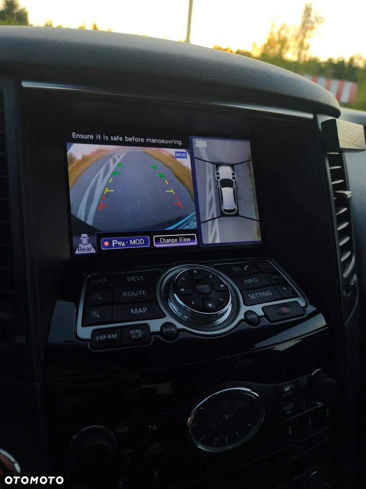 Infiniti QX70 3.0d S Premium - 20