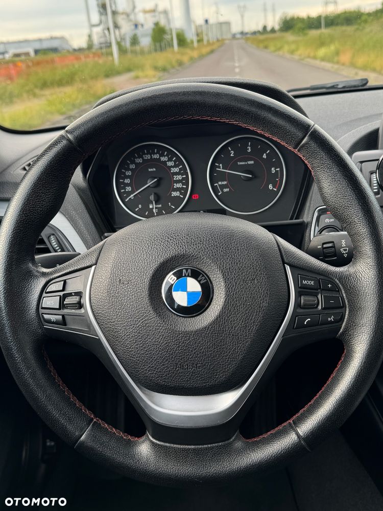 BMW Seria 1 - 22