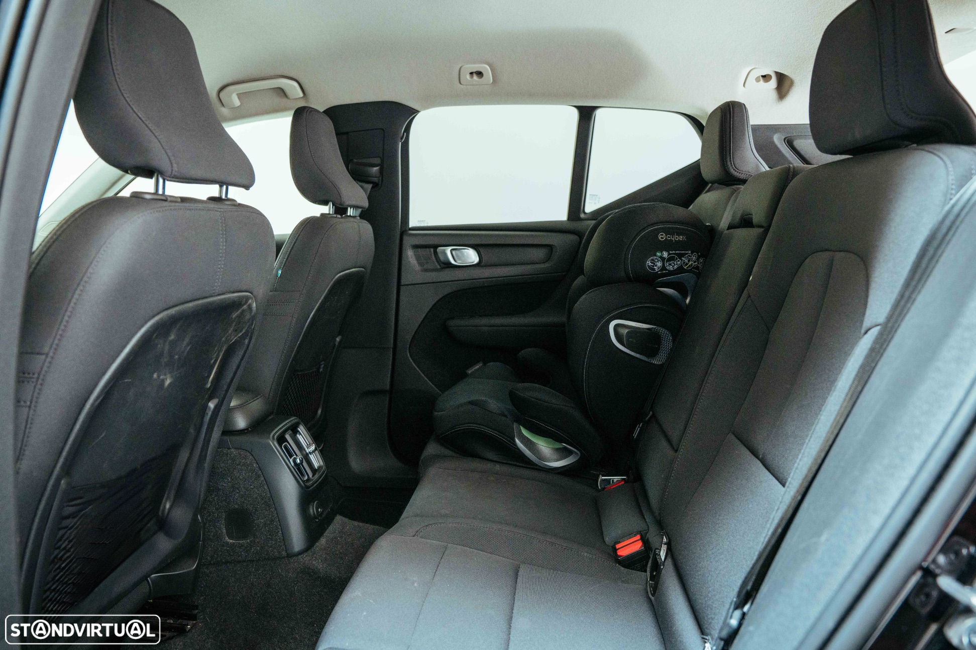 Volvo XC 40 1.5 T4 PHEV R-Design - 11