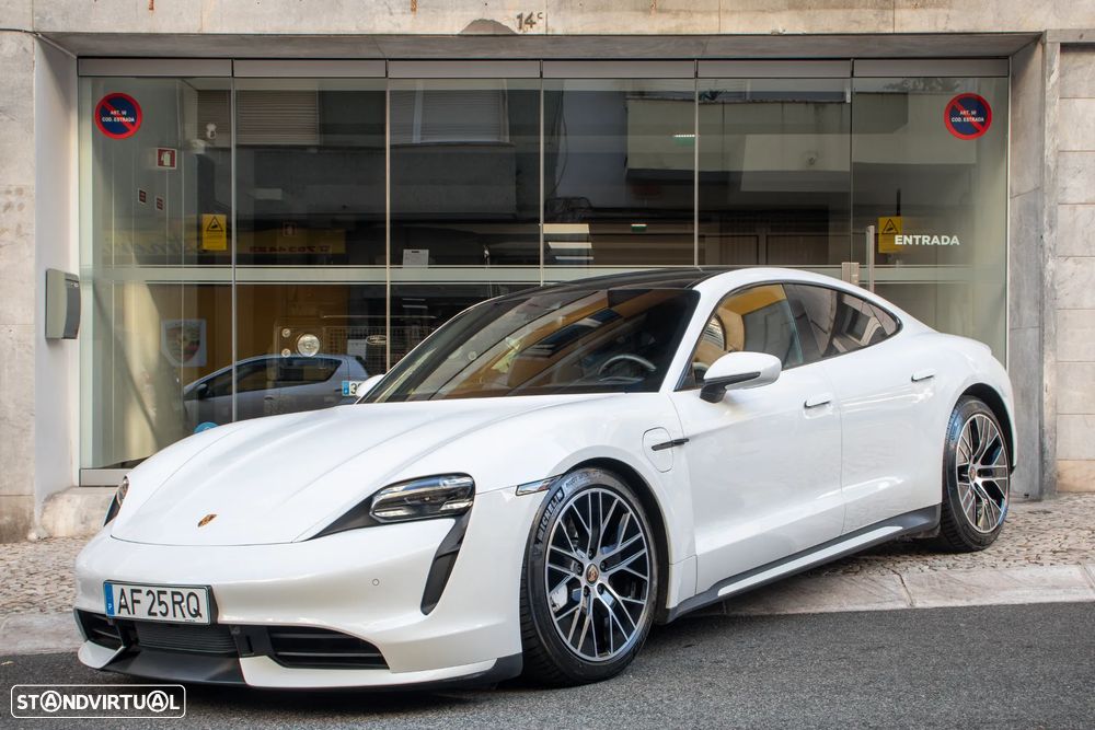 Porsche Taycan Turbo