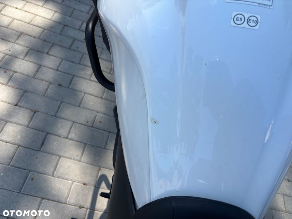 Suzuki V-STROM - 11