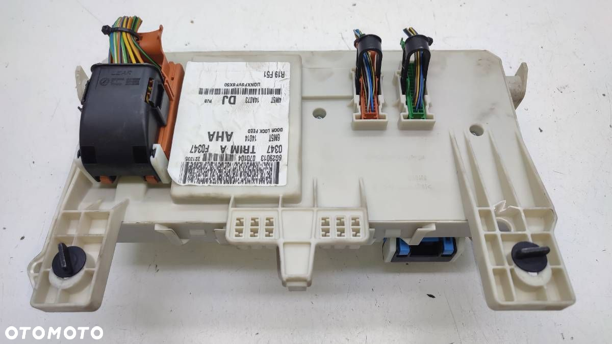 SKRZYNKA BEZPIECZNIKÓW MODUŁ BSI FORD C-MAX I 4M5T-14A073-DJ - 3